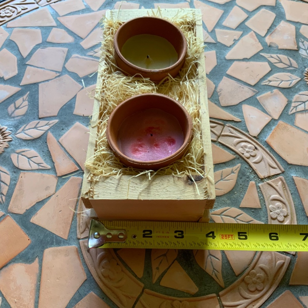 Garden Essence Aroma Therapy Candle Set in Mini Crate - Picture 5 of 9